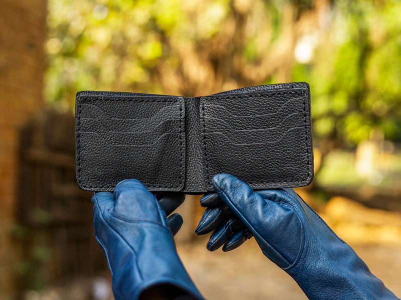 Textured Black Leather Bifold Wallet – Made to Order Minimalist Wallet for Men