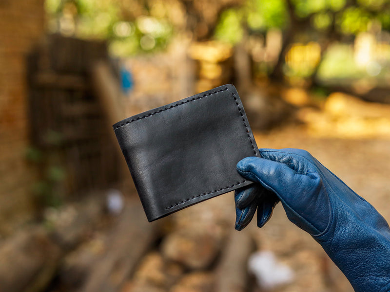 Two-Tone Leather Bifold Wallet – Made to Order Minimalist Wallet for Men